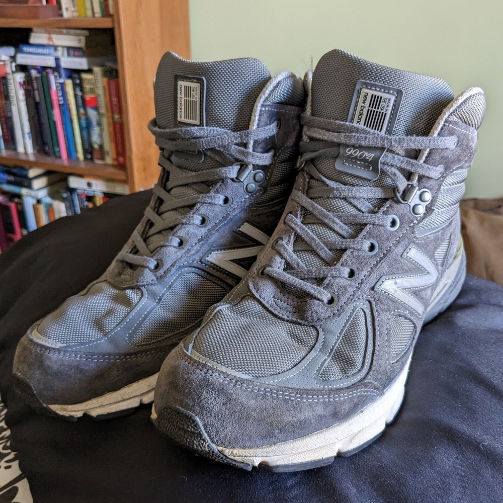 New Balance 990v4 Mids MO990GR4 Size 11.5 D Used